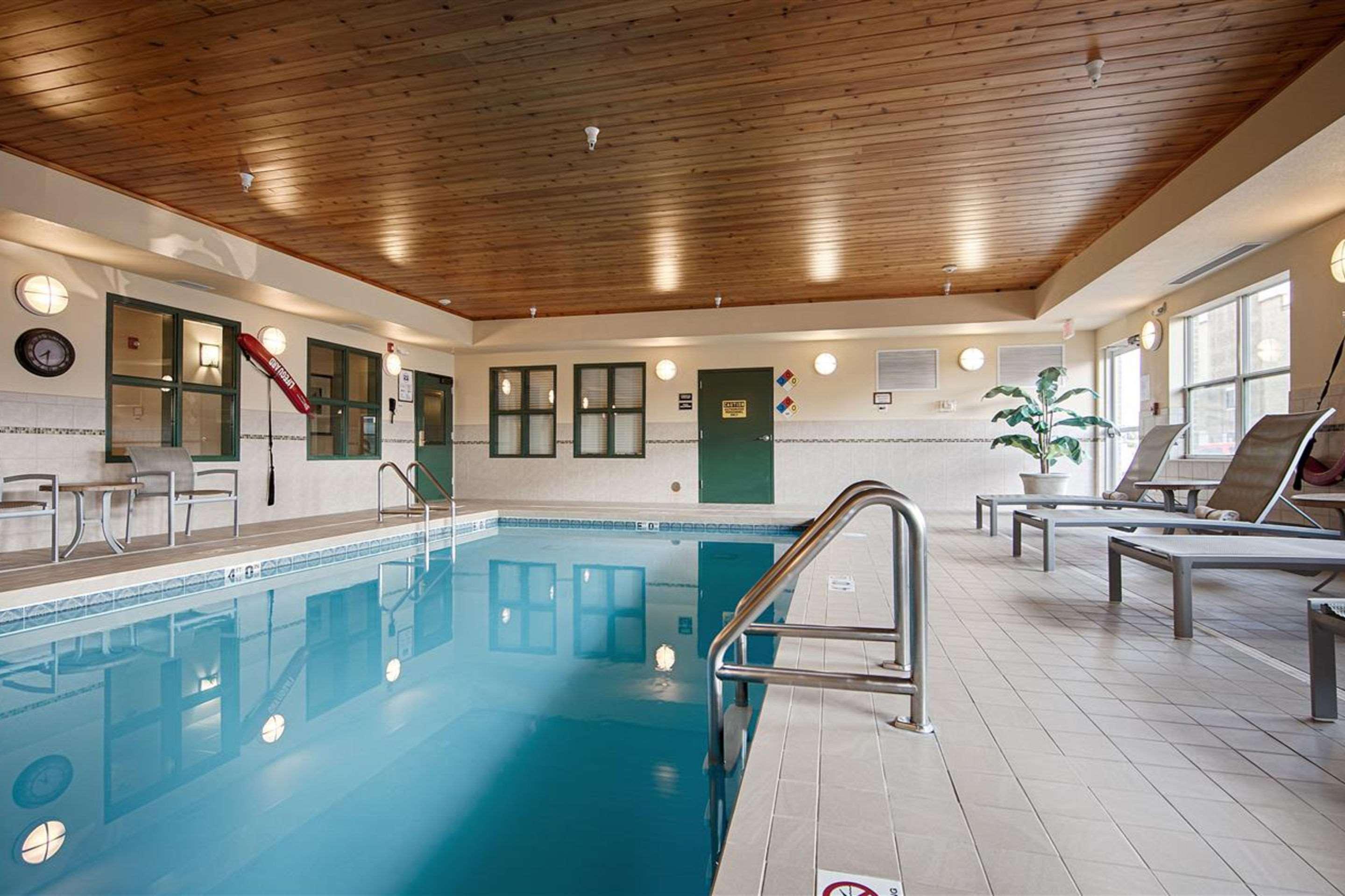 Heritage Hotel And Suites Dickinson Eksteriør bilde