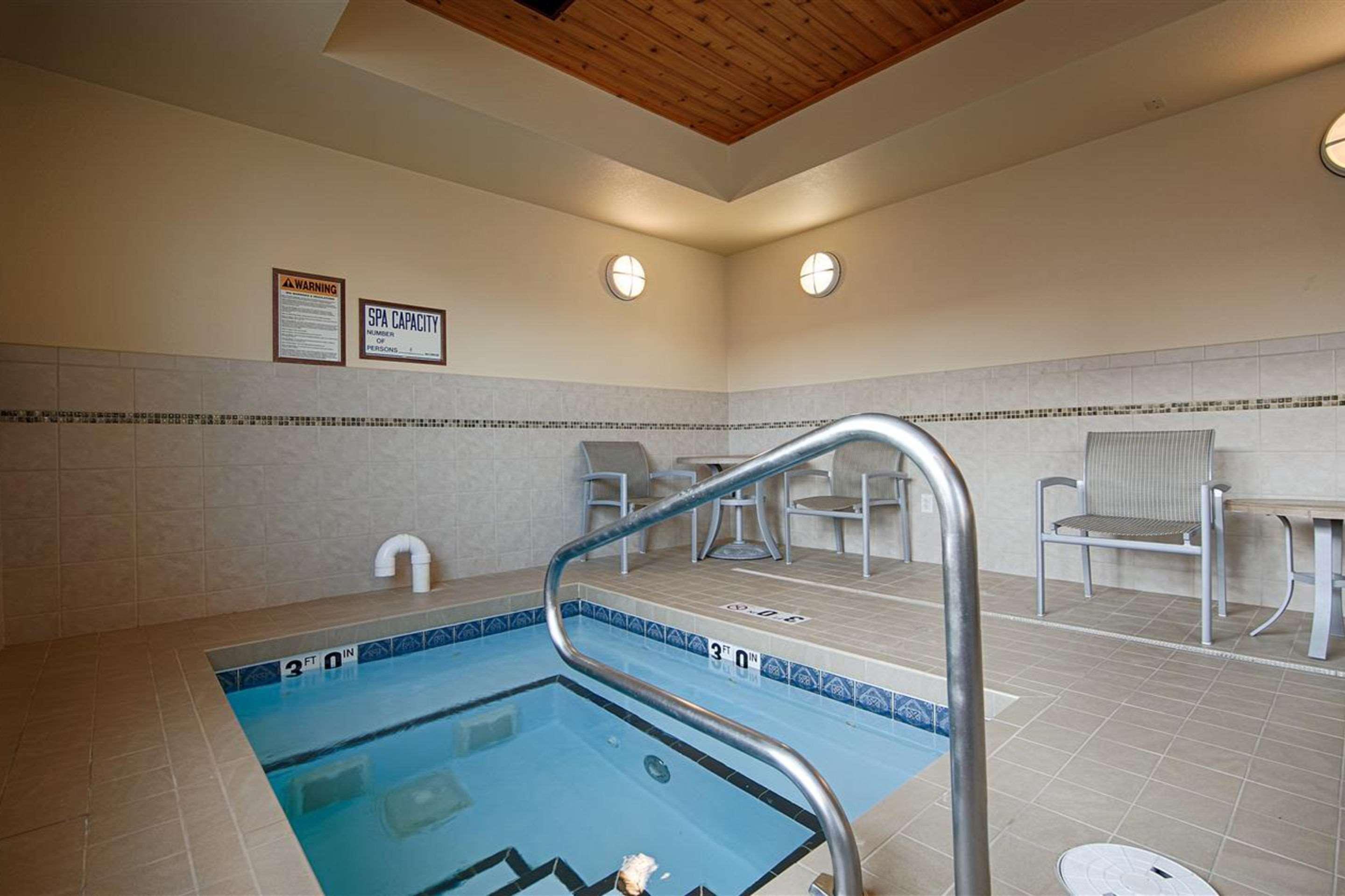 Heritage Hotel And Suites Dickinson Fasiliteter bilde