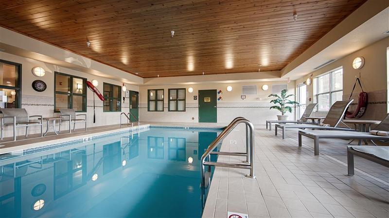 Heritage Hotel And Suites Dickinson Eksteriør bilde